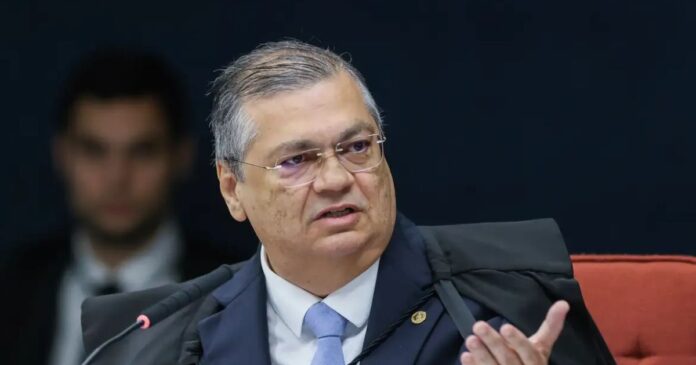 flavio-dino-paralisa-julgamento-sobre-escolas-civico-militares-em-sao-paulo