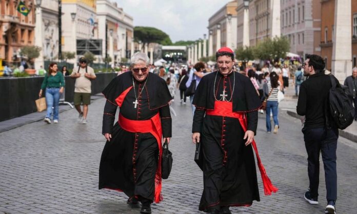 cardeais-que-vao-participar-do-conclave-ja-estao-em-roma-para-escolher-o-novo-papa