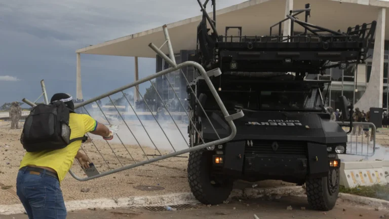 chefe-da-pf-associa-anistia-a-capricho-politico,-e-gilmar-diz-que-8/1-e-tema-dos-tribunais