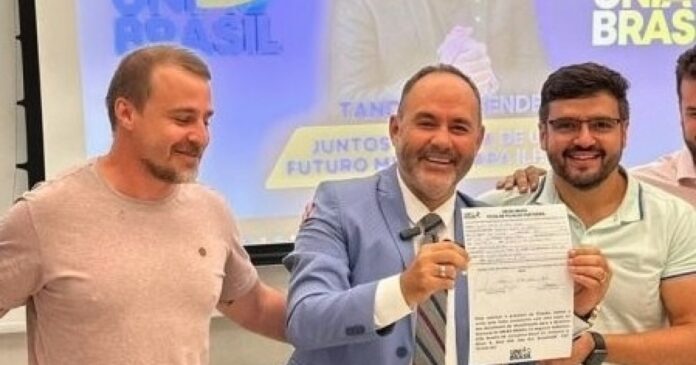 vereador-vai-pedir-cassacao-de-colega-de-partido-em-ilheus;-ambos-sao-do-uniao-brasil