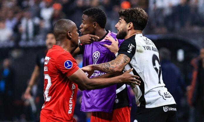 corinthians-fica-no-1-a-1-com-america-de-cali-e-se-complica-na-sul-americana