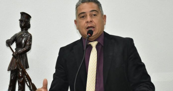 vereador-propoe-aumento-do-numero-de-vagas-na-camara-de-feira-de-santana