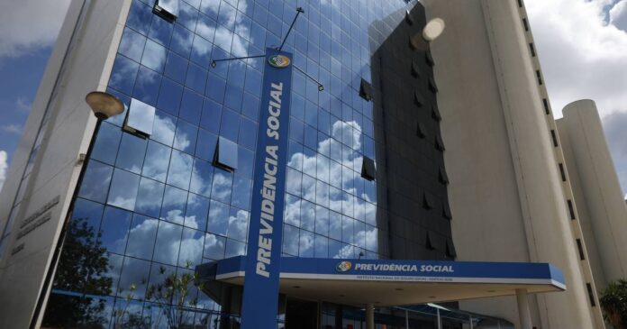 agu-exclui-sindicato-do-irmao-de-lula-de-lista-de-possivel-fraude-no-inss