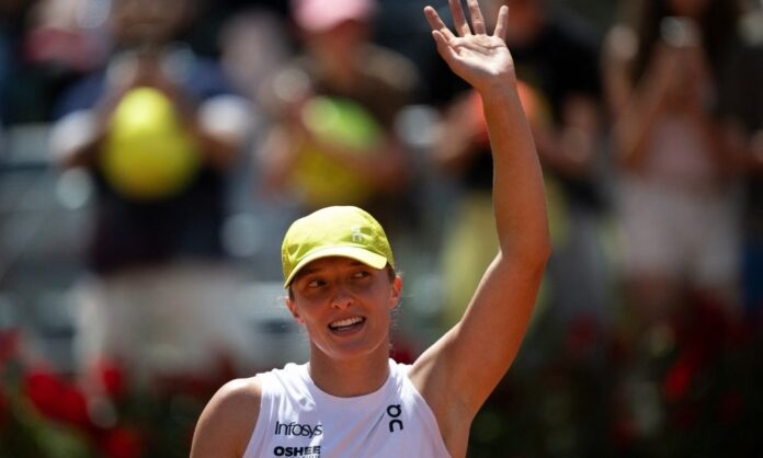 em-estreia-no-wta-de-roma,-swiatek-derrota-italiana-em-apenas-52-minutos 