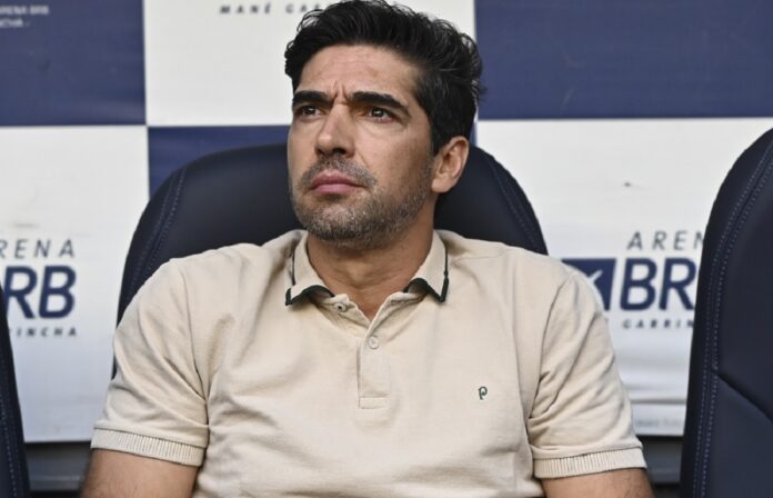 abel-ferreira-faz-alerta-apos-classificacao-do-palmeiras-na-libertadores