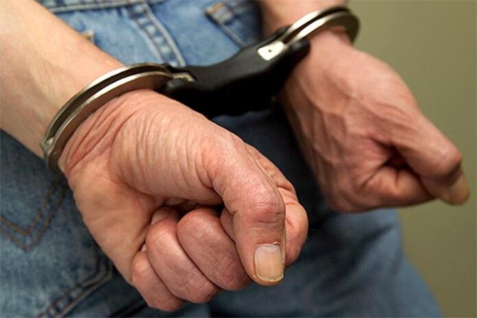 policia-prende-padre-por-dirigir-embriagado-e-causar-acidente