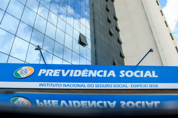 inss:-justica-suspende-descontos-associativos-sem-autorizacao-previa