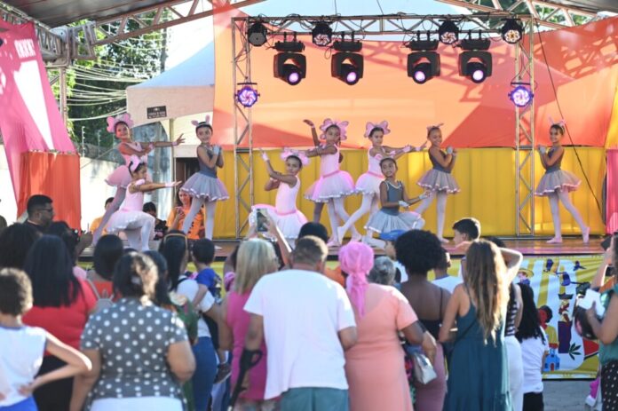 prefeitura-de-teixeira-de-freitas-celebrou-cultura-e-memoria-no-primeiro-dia-da-arena-cultural