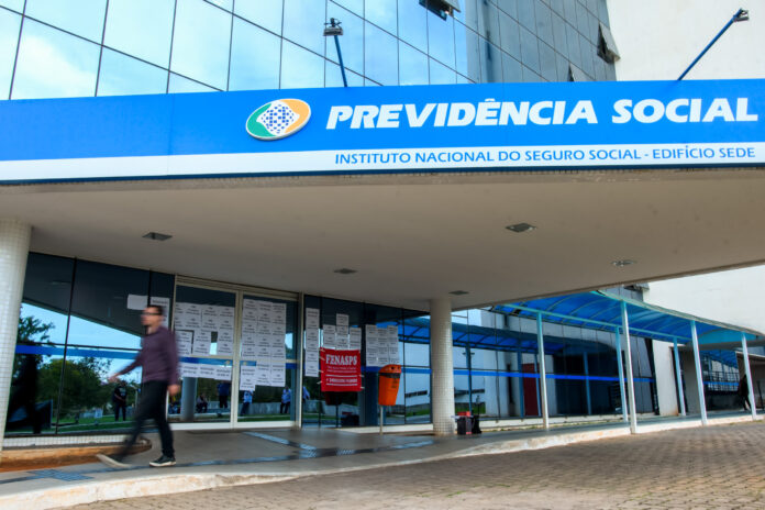 inss-expulsou-328-servidores-por-fraudes-em-beneficios-desde-2019
