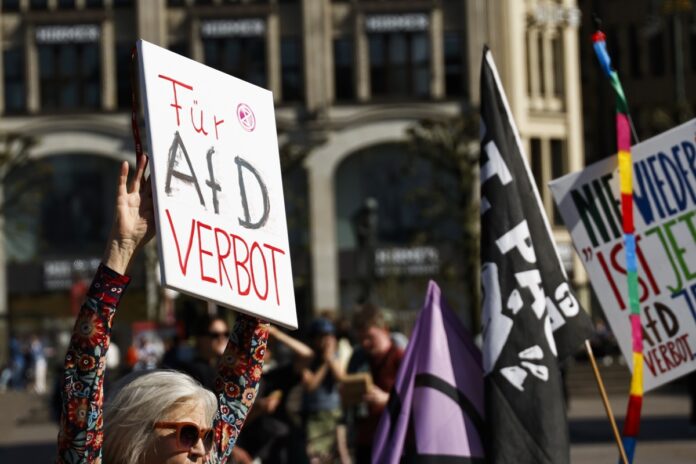 alemaes-protestam-em-massa-contra-partido-de-extrema-direita-afd