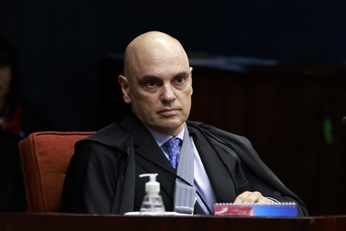 trama-golpista:-moraes-libera-acesso-a-provas-da-pf-para-nucleo-1