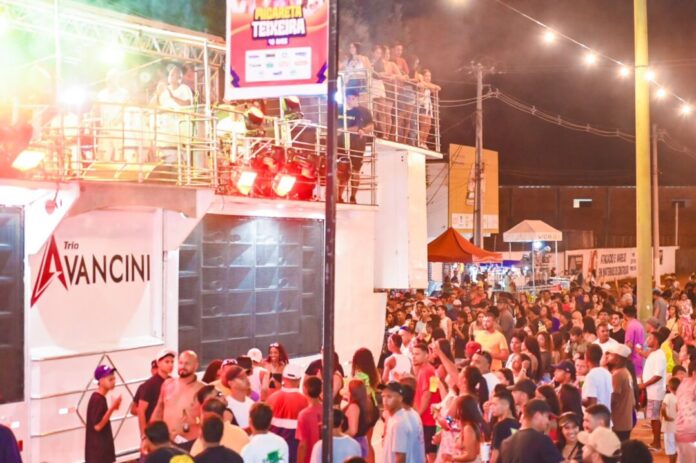 micareta-marca-os-40-anos-de-teixeira-de-freitas-com-seguranca,-alegria-e-sucesso