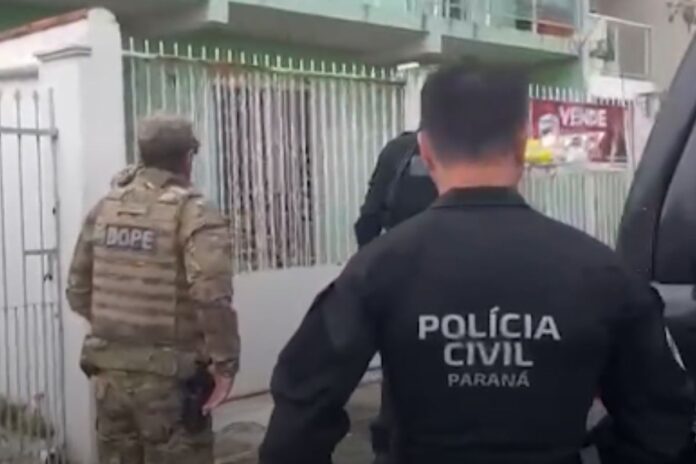 pr:-homem-e-preso-por-suspeita-de-planejar-atentado-a-bomba.-video