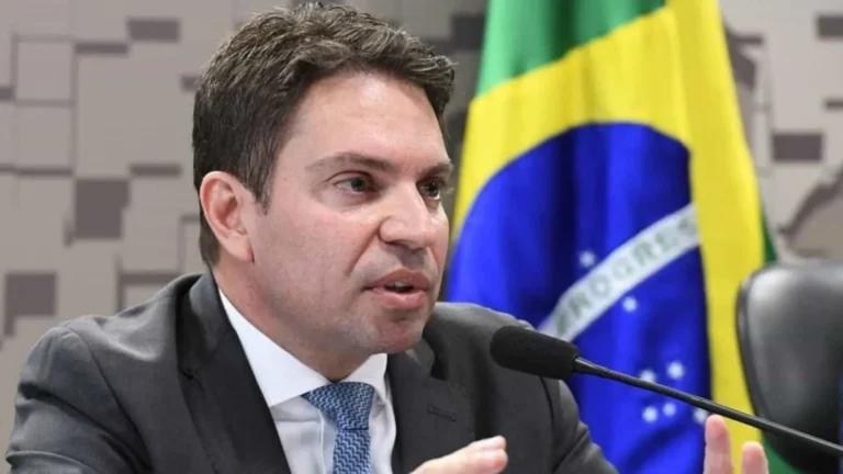 camara-reage-a-stf-e-entra-com-acao-para-levar-caso-ramagem-ao-plenario