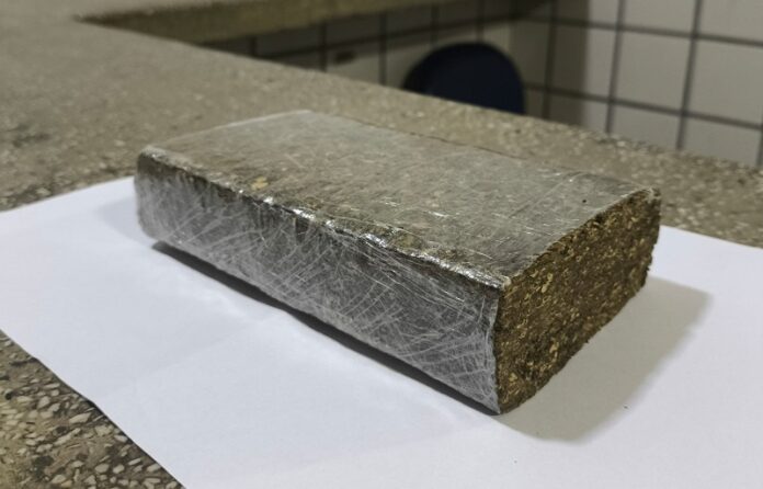 policia-militar-apreende-maconha-em-acao-no-bairro-jardim-planalto,-em-teixeira-de-freitas