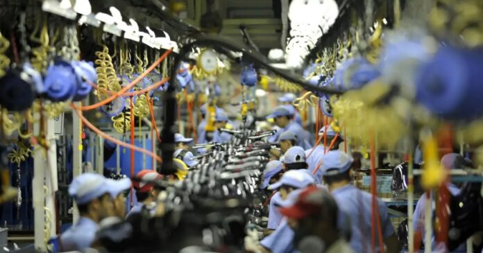 industria-baiana-registra-crescimento-de-1,6%-entre-fevereiro-e-marco,-diz-ibge