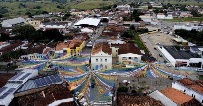 governo-da-bahia-lanca-edital-para-apoio-aos-festejos-juninos-de-2025