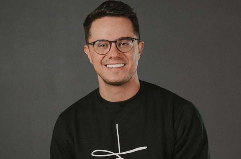 deive-leonardo-estreia-no-sbt-com-programa-de-fe,-motivacao-e-esperanca