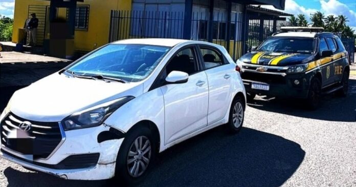 homem-compra-carro-roubado-em-feirao-e-e-preso-no-interior-baiano