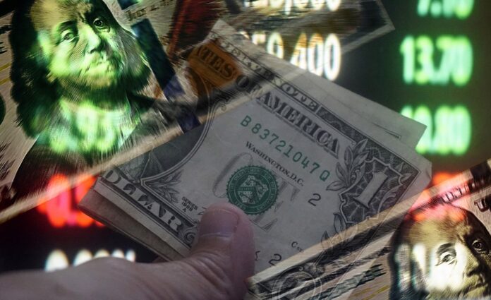 dolar-volta-a-r$-5,66-com-ajustes-e-apoio-da-valorizacao-do-petroleo;-ibovespa-defende-os-139-mil