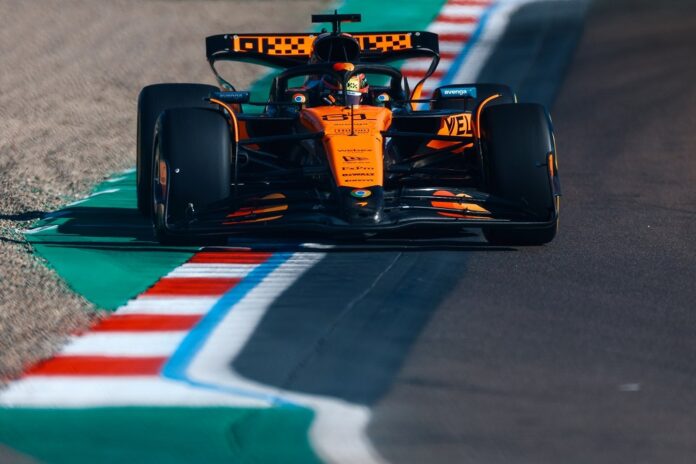 piastri-e-mclaren-dominam-treinos-livres-do-gp-da-emilia-romana-de-f1