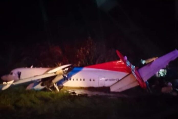 aviao-com-35-passageiros-sai-da-pista-durante-pouso-no-panama.-video