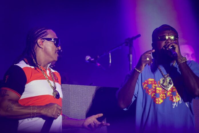 djonga-celebra-trocas-com-mano-brown:-“ele-se-interessa-pelo-novo”