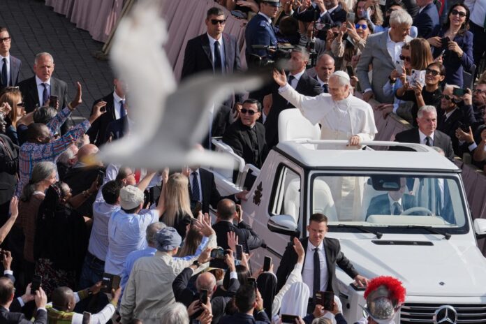 missa-inaugural-do-papa-leao-xiv-recebe-mais-de-200-mil-pessoas
