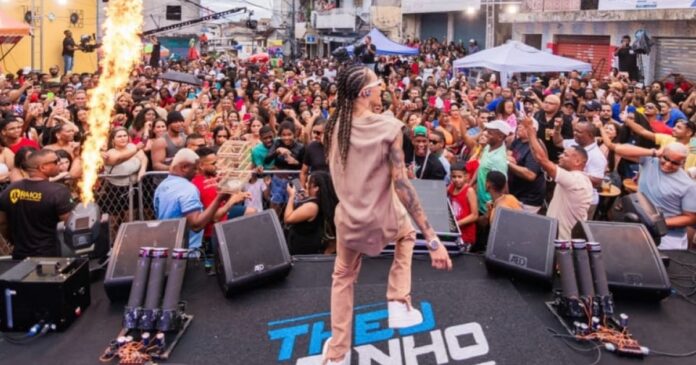 novo-audiovisual:-theuzinho-grava-com-joao-gomes,-thiago-aquino-e-ana-catarina,-em-feira-de-santana