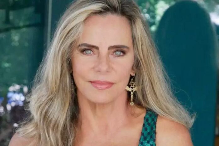 aos-72-anos,-bruna-lombardi-revela-viver-“amor-intenso”