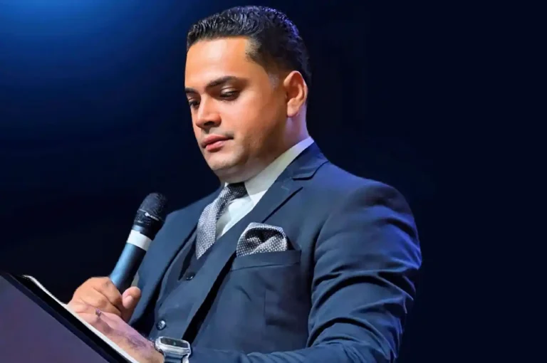 de-pregador-em-onibus-a-conferencista-internacional:-quem-e-o-pastor-messias-correa?