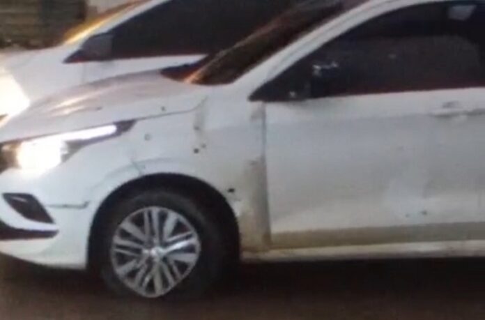 carro-do-diretor-do-presidio-e-alvo-de-emboscada-em-eunapolis;-motorista-e-baleado