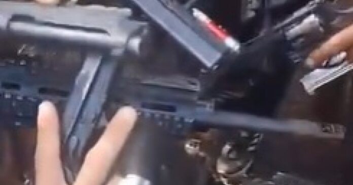 video:-membros-de-faccao-em-jequie-gravam-video-com-ameacas-a-rivais-e-a-policia