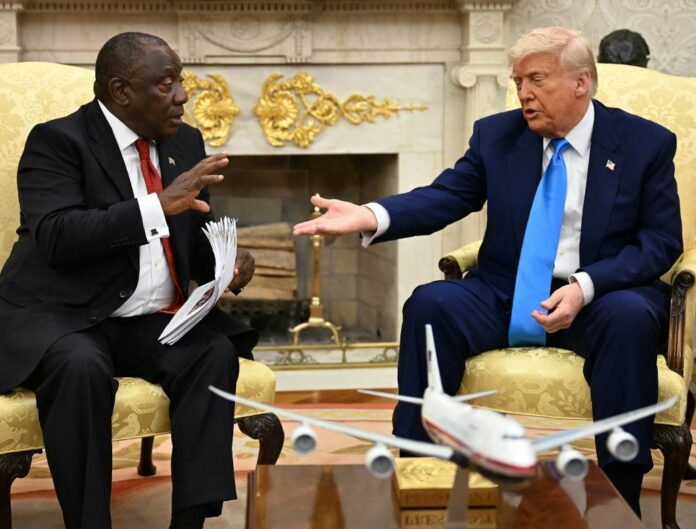 trump-constrange-presidente-sul-africano-com-acusacoes-de-‘genocidio-branco’