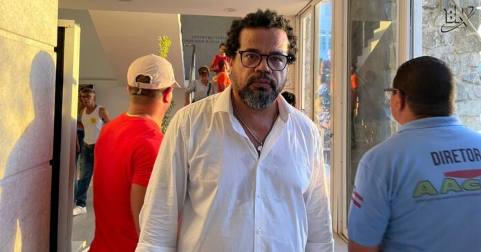 “a-responsabilidade-e-do-prefeito-e-da-camara”,-diz-kleber-rosa-apos-confusao-no-centro-de-cultura