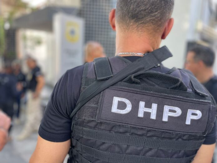 dupla-e-presa-acusada-de-ser-mandante-de-ataque-que-deixou-1-morto-e-4-feridos-em-camacari