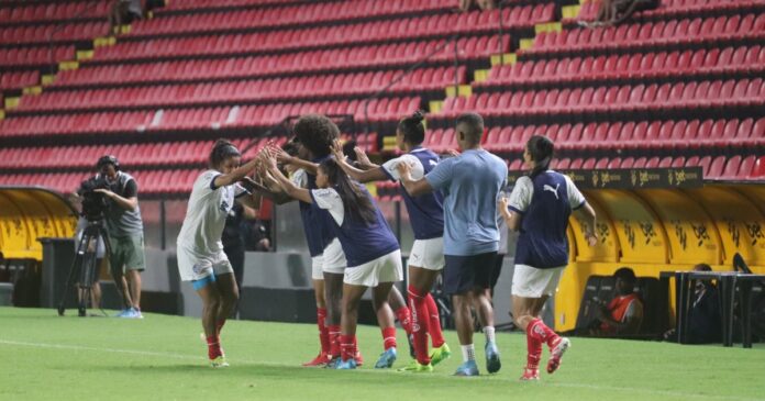 feminino:-bahia-bate-o-sport,-encerra-jejum-e-volta-ao-g8-da-serie-a1