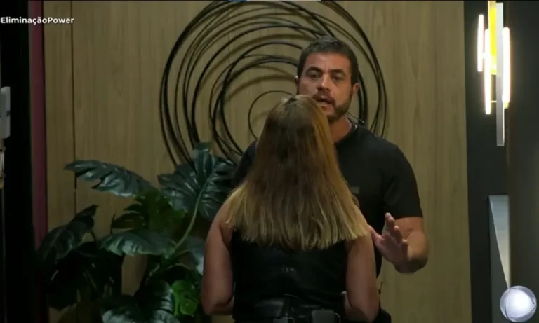 power-couple:-dhomini-briga-com-esposa,-carol-debocha-e-gretchen-fora