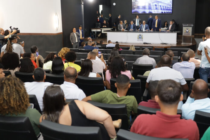 defensores-publicos-sao-homenageados-em-sessao-da-alba