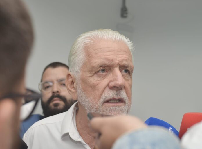 janja-provoca-michelle-bolsonaro-em-entrevista:-“nao-sou-dessas”