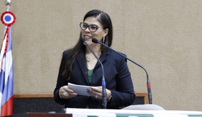 “somos-parte-vital-do-sistema-de-justica”,-afirma-defensora-geral-em-sessao-especial