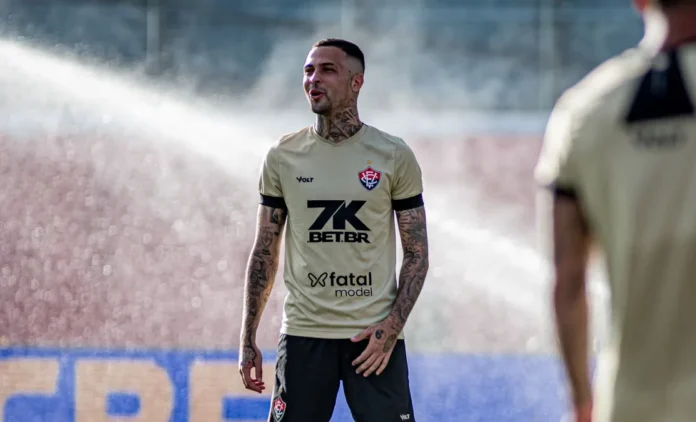 apos-deixar-o-vitoria,-thiaguinho-e-anunciado-por-clube-da-serie-b