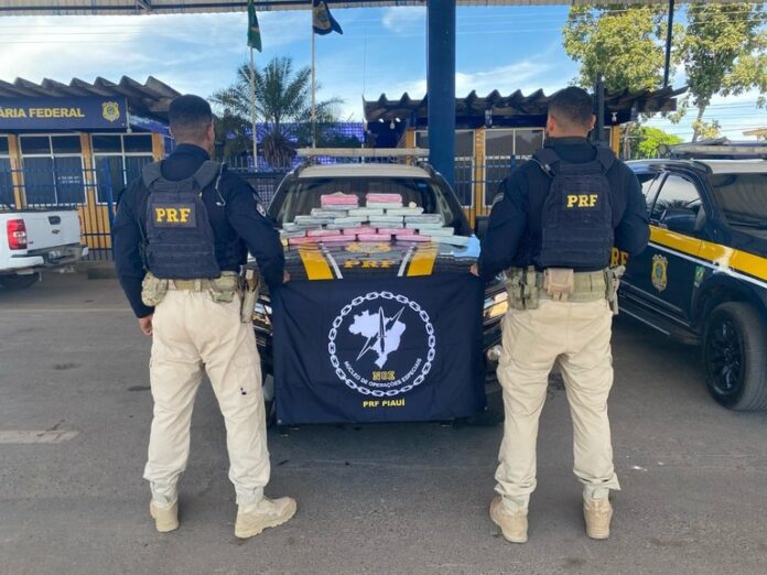 prf-apreende-mais-de-28-kg-de-cocaina-em-trecho-da-br-135-de-barreiras