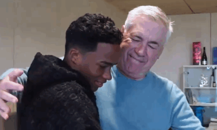 endrick-homenageia-ancelotti:-‘voce-marcou-minha-chegada-a-europa’