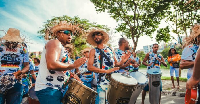 sao-joao-dos-tambores:-conheca-a-historia-do-samba-junino-em-bairros-populares-de-salvador 