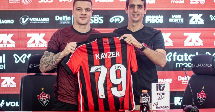 com-tres-gols-em-dois-jogos,-kayzer-projeta-duelo-contra-neymar:-“requer-atencao-triplicada”
