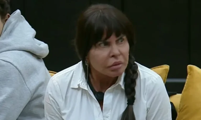 gretchen-humilha-record-e-faz-propaganda-para-globo-apos-power-couple