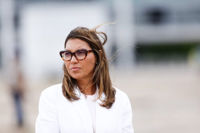 pt-tenta,-mas-falha-em-campanha-favoravel-a-janja-nas-redes-sociais