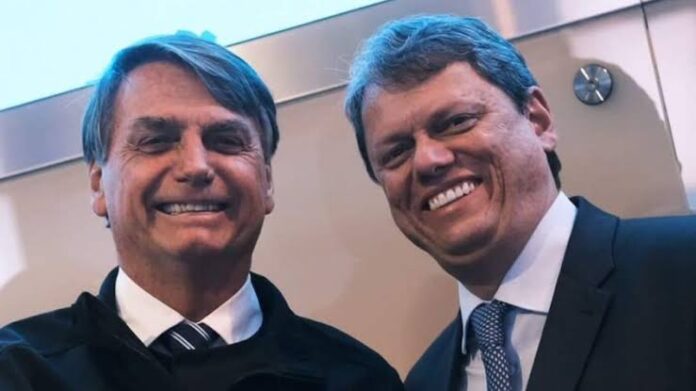 esquecido-em-trama-golpista,-mourao-reclamou-de-distancia-de-bolsonaro