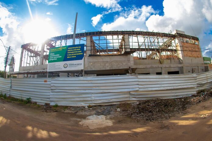 nova-escola-municipal-recreio-avanca-no-bairro-bela-vista-com-infraestrutura-moderna